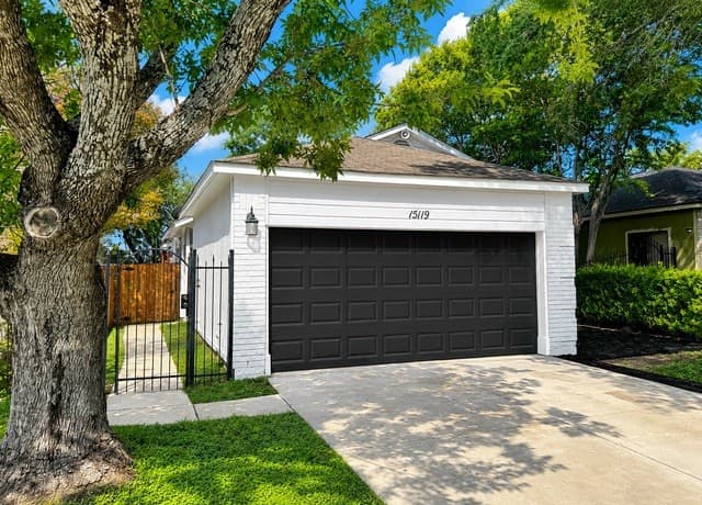 Home for sale at 15119 Spring Mist in San Antonio, TX — photo 3