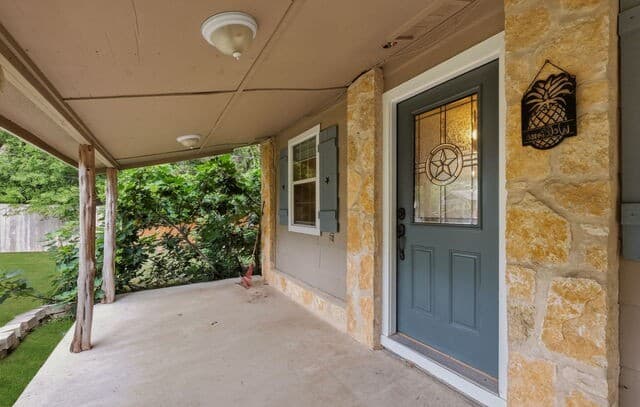 Home for sale at 28614 Waterview Dr in Boerne, TX — photo 3