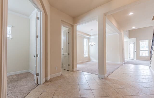 5-bedroom rental at 8103 Mystic Chase in Boerne, TX — photo 3