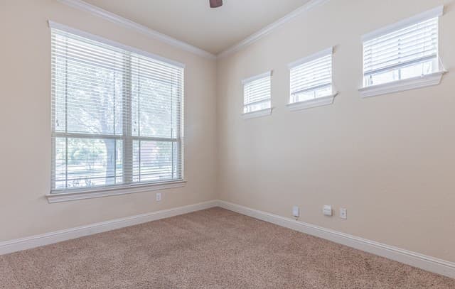 5-bedroom rental at 8103 Mystic Chase in Boerne, TX — photo 4