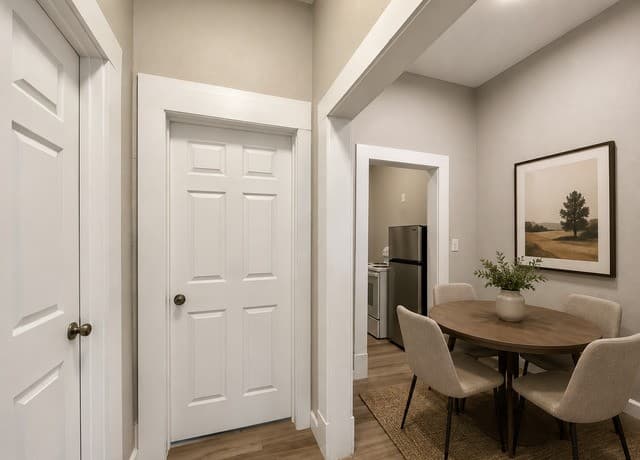 1-bedroom rental at 602 W Laurel St Unit 3 in San Antonio, TX — photo 4