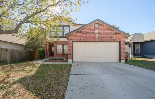 3-bedroom rental at 8166 Cheryl Meadow Dr in Converse, TX — photo 3