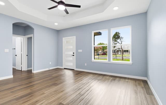 Home for sale at 412 Monticello Ct in San Antonio, TX — photo 4