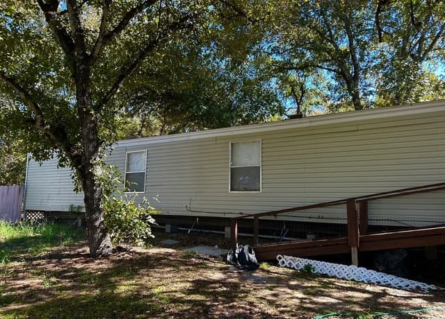 Home for sale at 3911 Anaqua Dr in Elmendorf, TX — photo 1