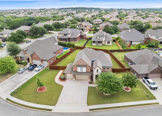 Home for sale at 8134 Mystic Chase in Boerne, TX — photo 3