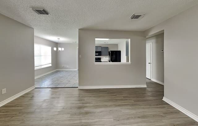 3-bedroom rental at 8030 Falcon in Converse, TX — photo 2