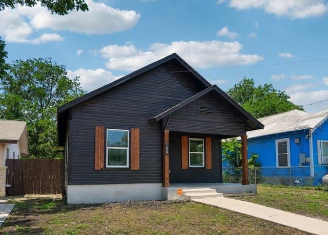 Home for sale at 109 Utah St in San Antonio, TX — photo 1
