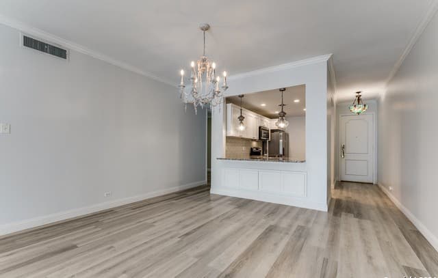 3-bedroom rental at 7709 Broadway Unit 113 in San Antonio, TX — photo 4