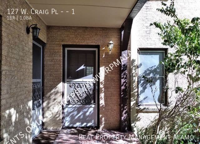 1-bedroom rental at 127 W Craig Pl Unit 1 in San Antonio, TX — photo 3