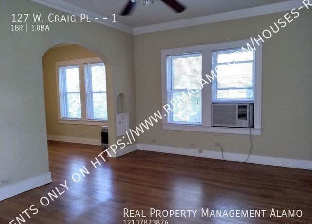 1-bedroom rental at 127 W Craig Pl Unit 1 in San Antonio, TX — photo 4