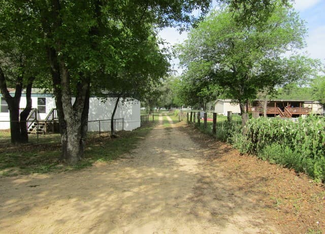 3-bedroom rental at 471 Palo Duro Trl in Von Ormy, TX — photo 2