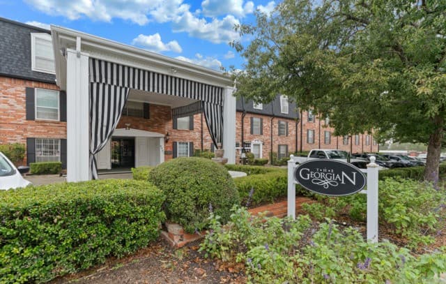 1-bedroom rental at 8401 N New Braunfels Avenue Unit 240 in San Antonio TX