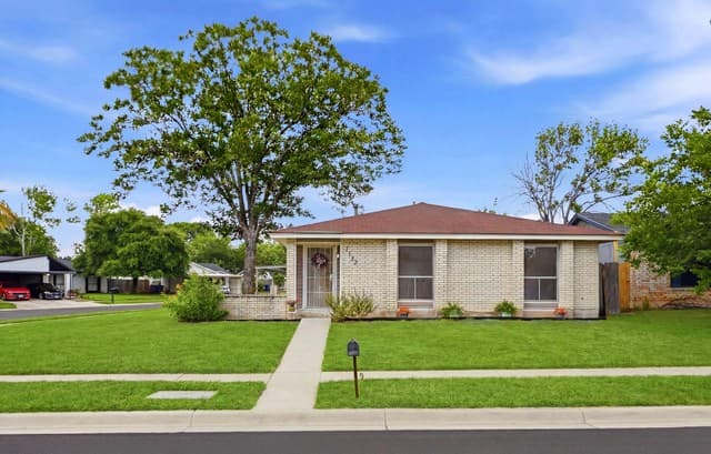3-bedroom home for sale at 7702 Pipers Swan in San Antonio TX