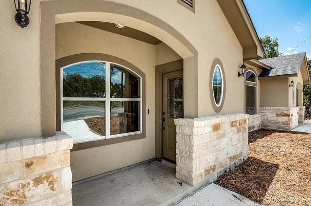 2-bedroom rental at 2544 Puter Creek Rd Unit A in Spring Branch, TX — photo 3