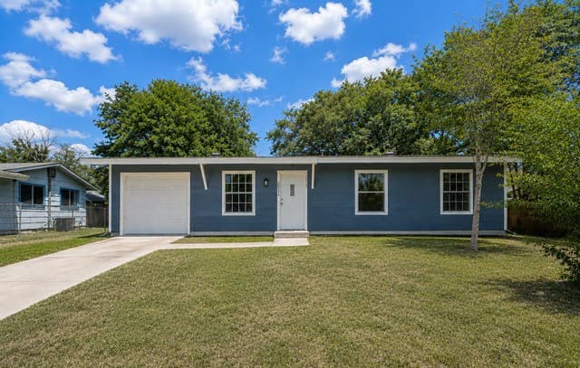Home for sale at 6011 Misty Valley Dr in San Antonio, TX — photo 2