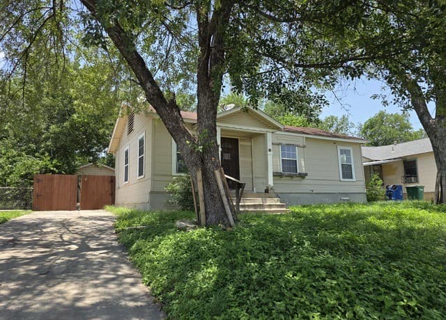 Home for sale at 211 Lyric in San Antonio, TX — photo 2