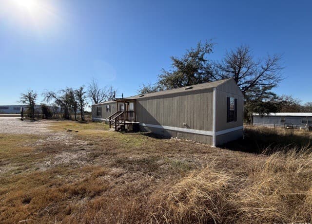 3-bedroom rental at 35 N Creek Loop in Comfort TX