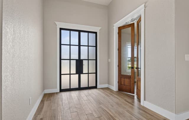 Home for sale at 956 Horseshoe Falls in Bandera, TX — photo 4