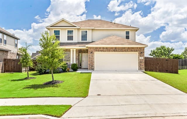 Home for sale at 120 Stag Way in Schertz, TX — photo 2