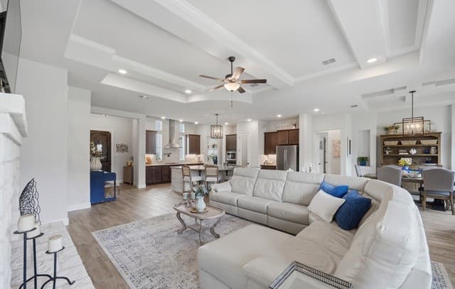 Home for sale at 212 High Point Cir in Spring Branch, TX — photo 4