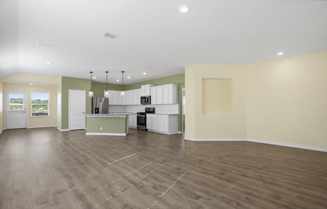 4-bedroom rental at 12627 El Arrayan in Converse, TX — photo 2