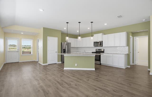 4-bedroom rental at 12627 El Arrayan in Converse, TX — photo 4