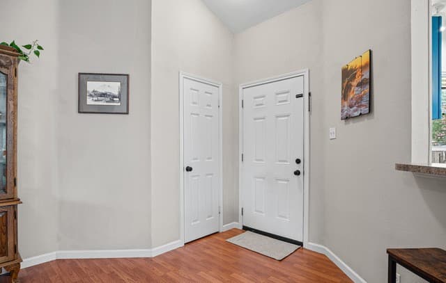 Home for sale at 7900 Forest Xing in Live Oak, TX — photo 5