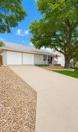 Home for sale at 6907 Raintree in San Antonio, TX — photo 3