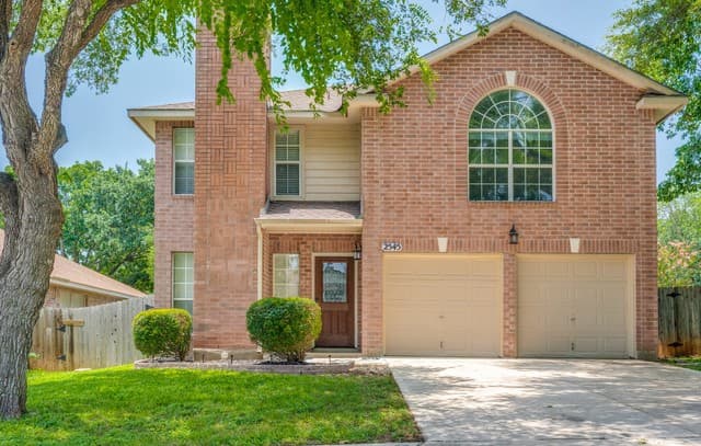 Home for sale at 2545 Woodland Village Pl in Schertz, TX — photo 2