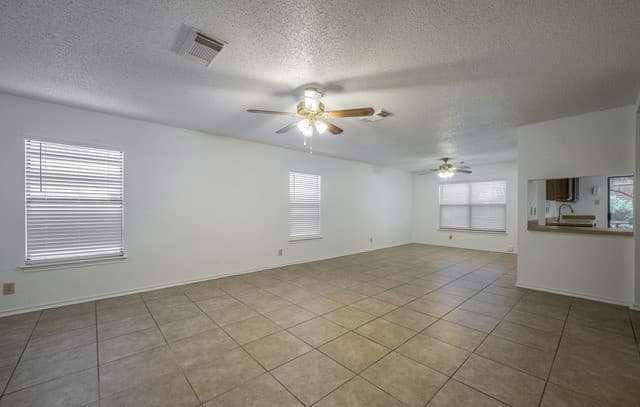 Home for sale at 16009 Hickory Well Dr in San Antonio, TX — photo 3