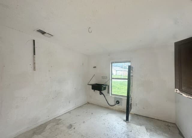 Home for sale at 11911 Alamo Blanco St in San Antonio, TX — photo 2