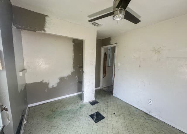 Home for sale at 11911 Alamo Blanco St in San Antonio, TX — photo 3