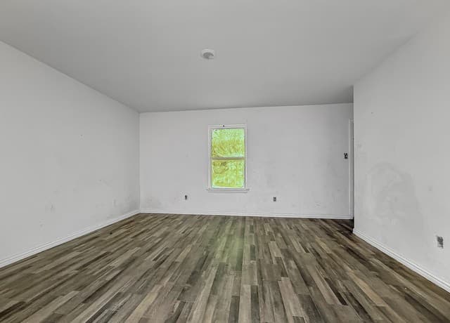 Home for sale at 747 Rice Rd in San Antonio, TX — photo 2