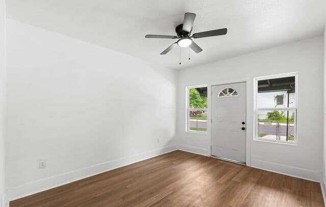 2-bedroom rental at 1200 W Magnolia Ave in San Antonio, TX — photo 5