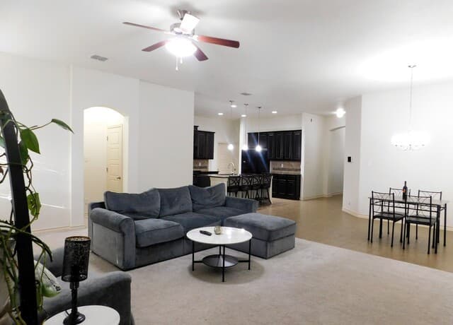 Home for sale at 634 Saddle House in Cibolo, TX — photo 5
