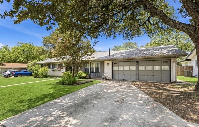 Home for sale at 3134 Satellite in San Antonio, TX — photo 2
