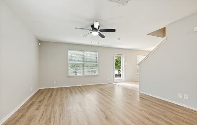 Home for sale at 7223 Summer Way in San Antonio, TX — photo 4