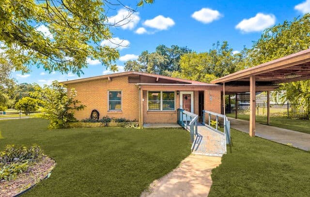 Home for sale at 610 Pilgrim Dr in San Antonio, TX — photo 1