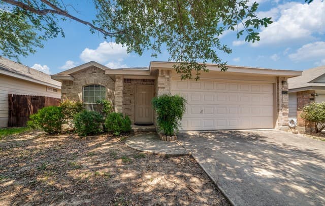 3-bedroom home for sale at 10723 Pony Mesa in San Antonio TX