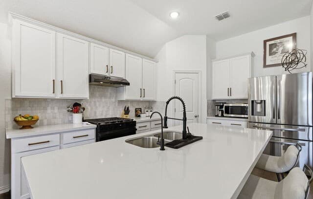 3-bedroom rental at 117 Dovetail in Boerne, TX — photo 5