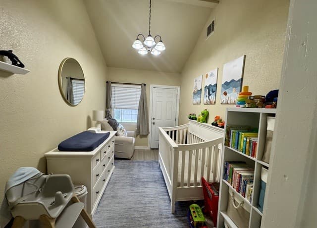2-bedroom rental at 210 Haggin St in San Antonio, TX — photo 4