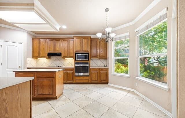 Home for sale at 504 Faulkner Dr in Schertz, TX — photo 4
