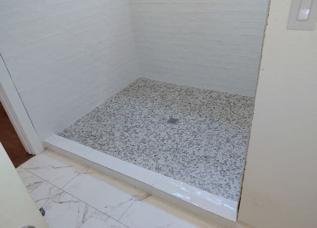 3-bedroom rental at 209 Eleanor Ave in San Antonio, TX — photo 5