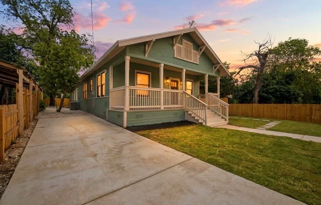 Home for sale at 136 Gorman in San Antonio, TX — photo 1
