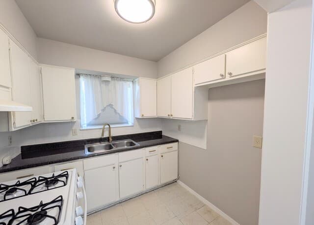 2-bedroom rental at 503 Southtrail Dr in San Antonio, TX — photo 4