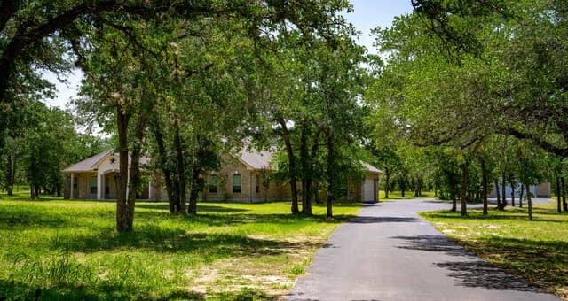 Home for sale at 282 Shannon Rdg in Floresville, TX — photo 1