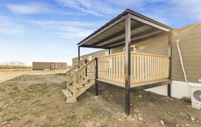 Home for sale at 2811 Cr 467 in Devine, TX — photo 3