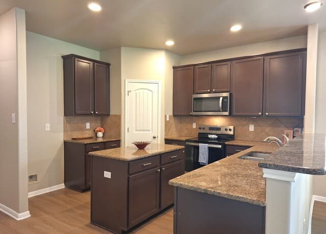 Home for sale at 433 Slippery Rock in Cibolo, TX — photo 4