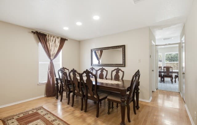 Home for sale at 30 McLennan Oak in San Antonio, TX — photo 5