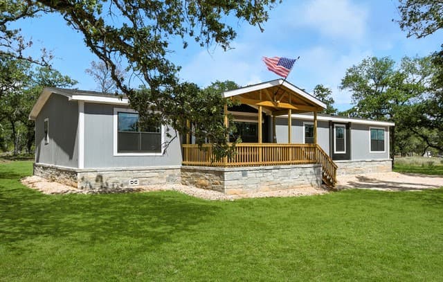 Home for sale at 2218 Stevens Rd in Somerset, TX — photo 2